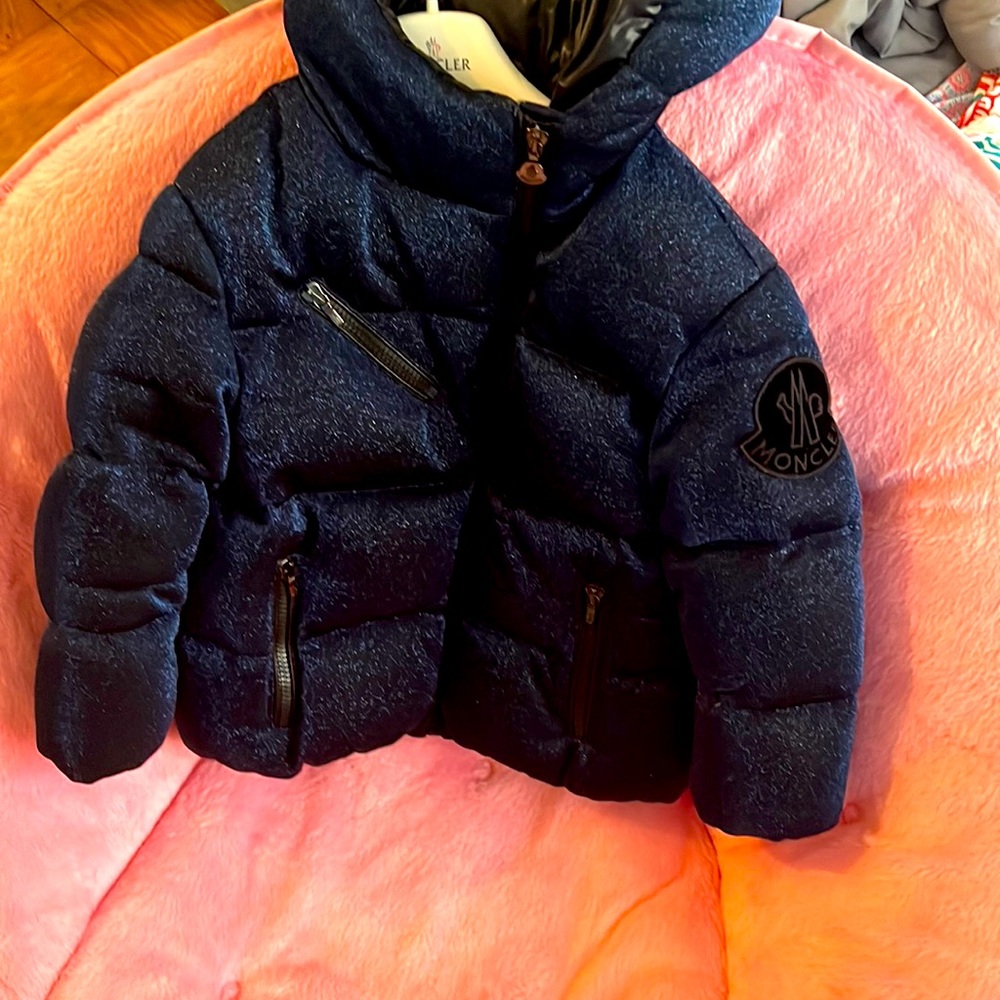 Moncler size 5